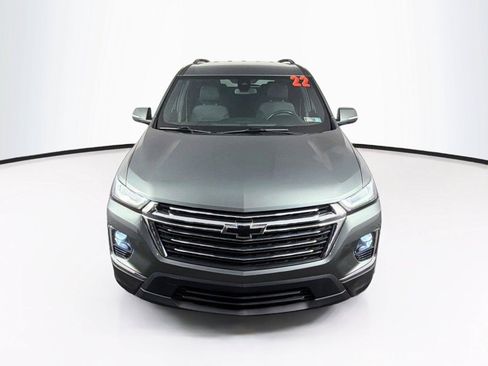 Used 2022 Chevrolet Traverse LT FWD image 13