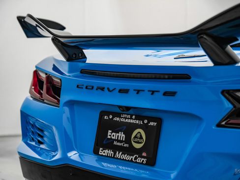 Used 2023 Chevrolet Corvette Z06 w/ Z07 Performance Package RWD image 18