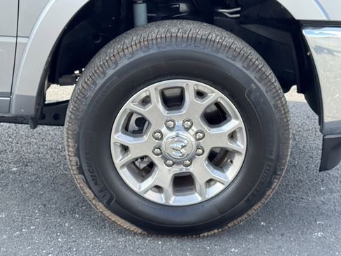 Used 2019 RAM 2500 Laramie image 17