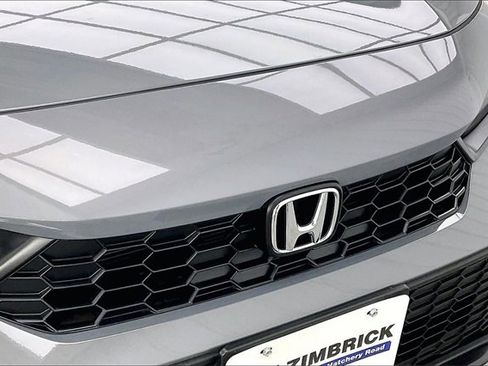 Certified 2025 Honda Civic Sport image 30