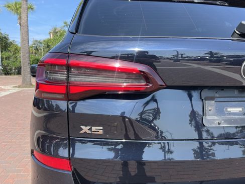 Used 2022 BMW X5 M50i w/ Premium Package AWD/4WD image 42