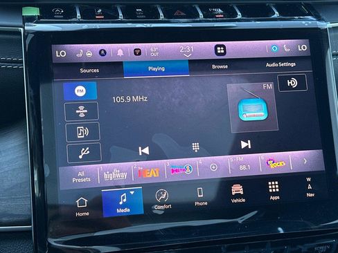 New 2025 Jeep Grand Cherokee L Limited w/ Luxury Tech Group II image 16