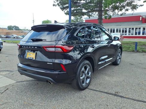 Certified 2023 Ford Escape ST-Line w/ Tech Pack #1 AWD/4WD image 6