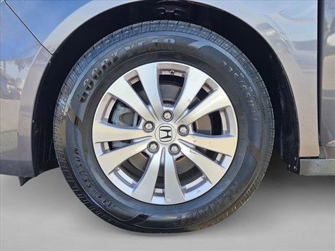 Used 2016 Honda Odyssey SE image 24