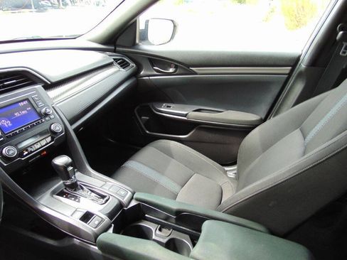 Used 2017 Honda Civic Sport image 29