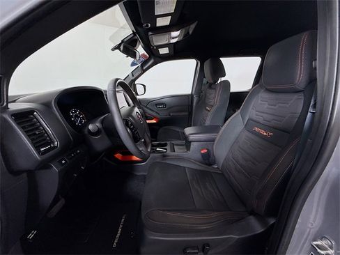 Certified 2024 Nissan Frontier Pro-X image 6