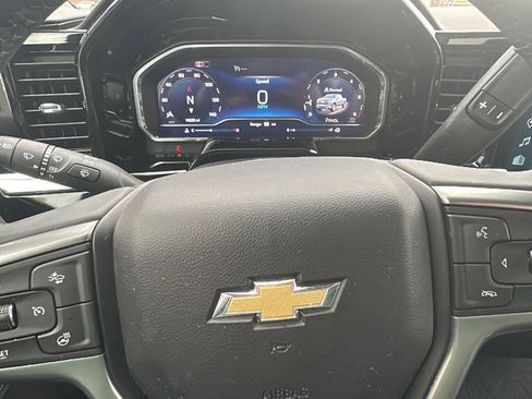 Used 2024 Chevrolet Silverado 1500 LT image 24