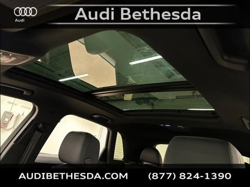 New 2025 Audi Q3 2.0T Premium image 21