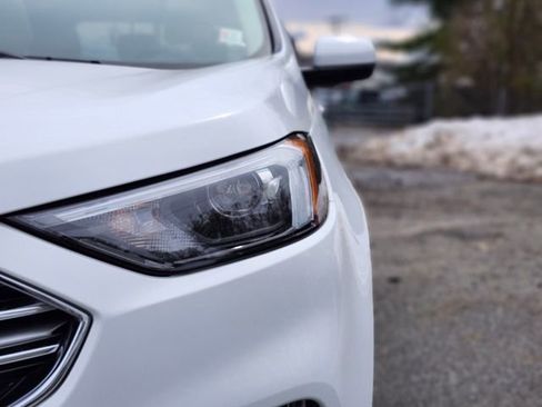 Certified 2022 Ford Edge SEL w/ Convenience Package image 10