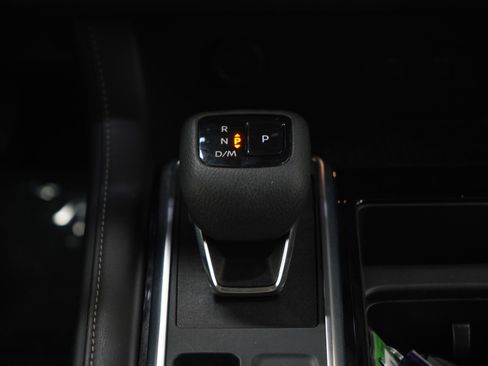 Used 2022 Nissan Pathfinder SL image 19