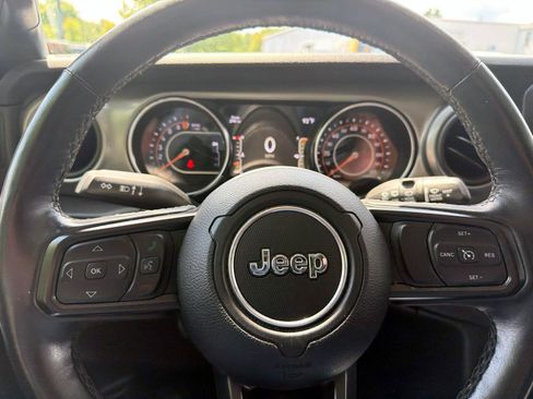 Used 2021 Jeep Wrangler Unlimited Sport AWD/4WD image 18