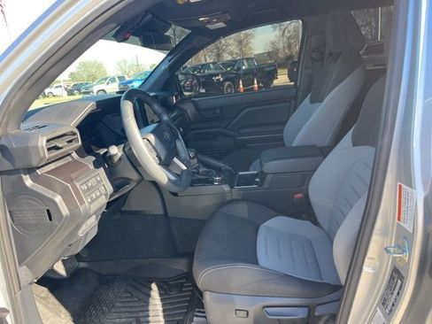 Used 2025 Toyota 4Runner TRD Off-Road image 15