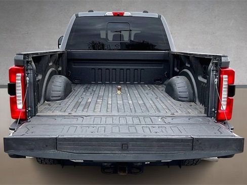 Certified 2024 Ford F250 Lariat w/ Lariat Ultimate Package image 28