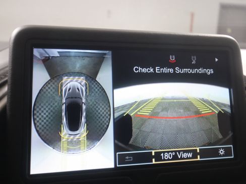 Used 2019 Aston Martin DBS Superleggera RWD image 22