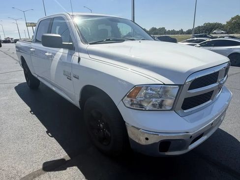 Used 2020 RAM 1500 Classic SLT AWD/4WD image 5