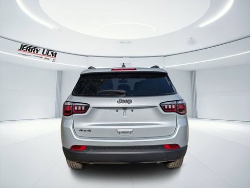 New 2026 Jeep Compass Latitude w/ Sun and Sound Group AWD/4WD image 4