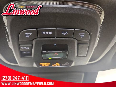 Used 2025 Toyota Crown Signia w/ Advanced Technology Package AWD/4WD image 28