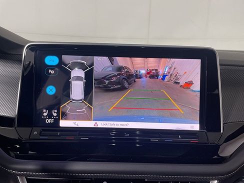 New 2026 Volkswagen Atlas Cross Sport SEL Premium R-Line image 16