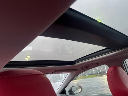 Used 2022 Toyota Camry XSE image 27