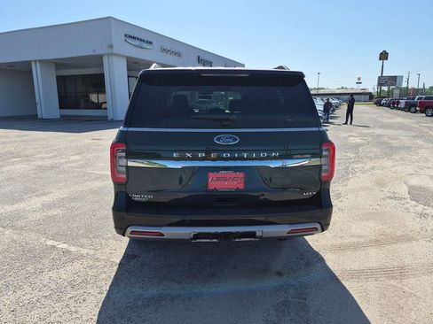 Used 2024 Ford Expedition Max Limited RWD image 4