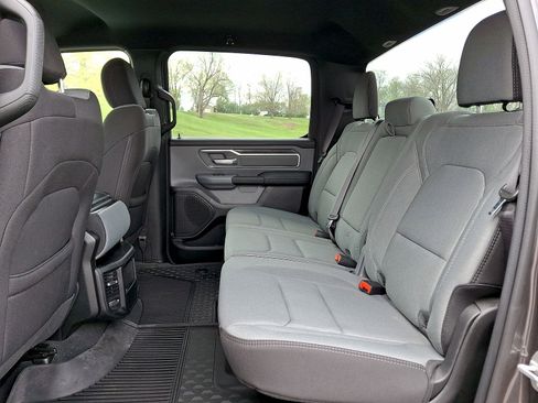 Used 2022 RAM 1500 Big Horn AWD/4WD image 19