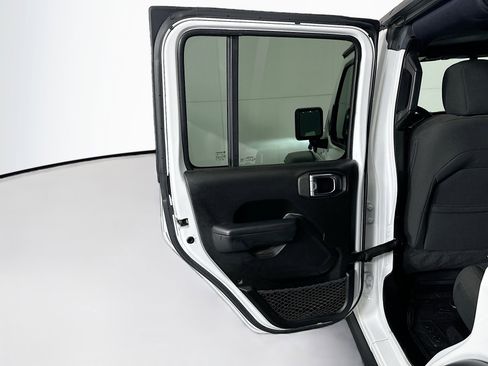 Used 2023 Jeep Wrangler Unlimited w/ Cold Weather Group image 25