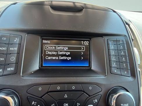 Used 2015 Ford Edge SE AWD/4WD image 15
