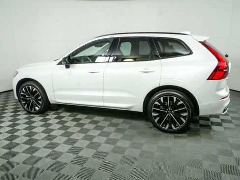 Used 2026 Volvo XC60 B5 Ultra w/ Protection Package Premier AWD/4WD image 28