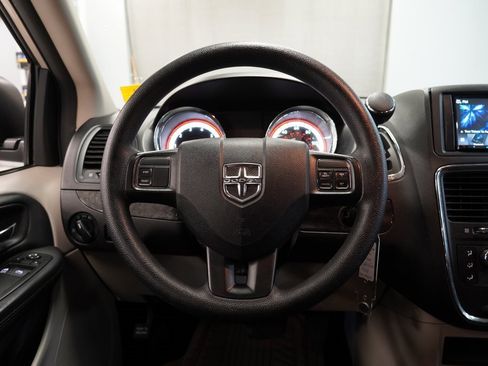Used 2014 Dodge Grand Caravan American Value Package image 16