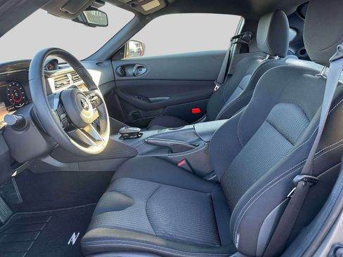 Certified 2025 Nissan Z Sport w/ Floor Mat Package image 15