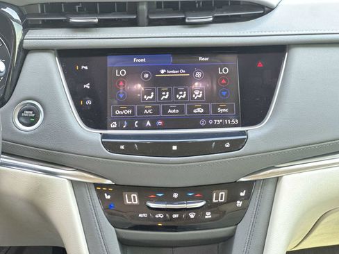 Used 2020 Cadillac XT5 Premium Luxury image 17