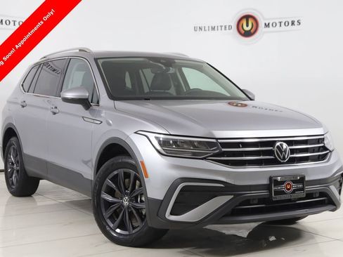 Used 2022 Volkswagen Tiguan SE w/ Panoramic Sunroof Package image 1