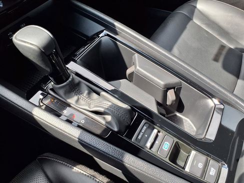 Used 2024 Honda Accord Sport image 15