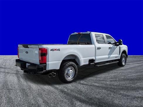 Certified 2023 Ford F350 XL w/ 360-Degree Camera Package AWD/4WD image 4