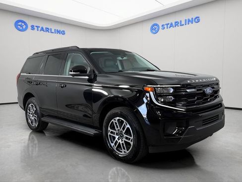 Used 2026 Ford Expedition Active RWD image 13