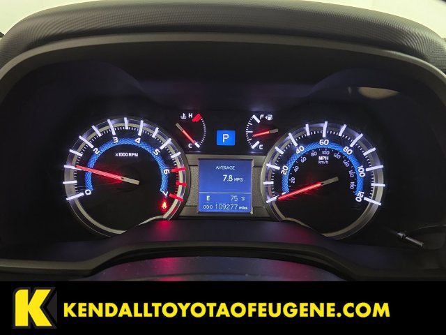 Used 2017 Toyota 4Runner TRD Off-Road Premium AWD/4WD image 18