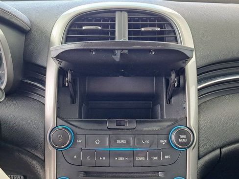 Used 2014 Chevrolet Malibu LT FWD image 15