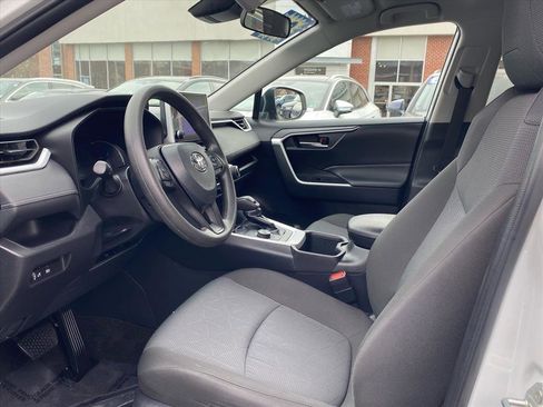 Used 2024 Toyota RAV4 XLE image 15