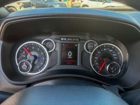 Used 2025 RAM 2500 Big Horn AWD/4WD image 8