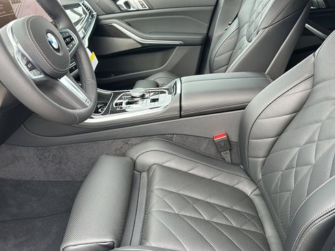 New 2026 BMW X5 xDrive40i w/ M Sport Package image 10