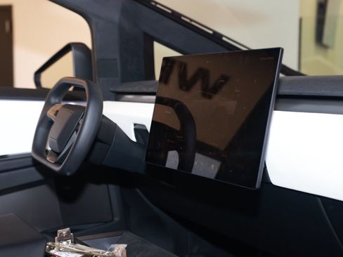 Used 2024 Tesla Cybertruck Cyberbeast image 17