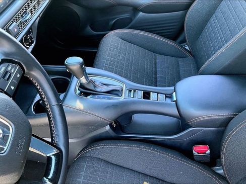 Used 2025 Honda HR-V Sport image 15