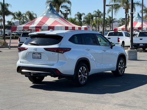 Used 2026 Toyota Highlander XLE AWD/4WD image 5