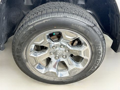 Used 2022 RAM 1500 Big Horn AWD/4WD image 11