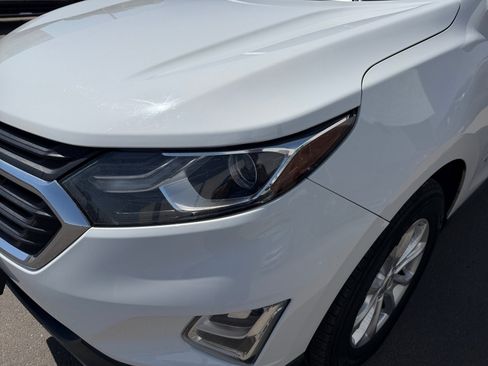 Used 2018 Chevrolet Equinox LT FWD image 9