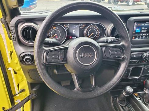 Used 2023 Jeep Wrangler Sport AWD/4WD image 19