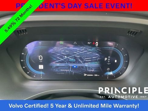 Certified 2025 Volvo XC60 B5 Core image 16