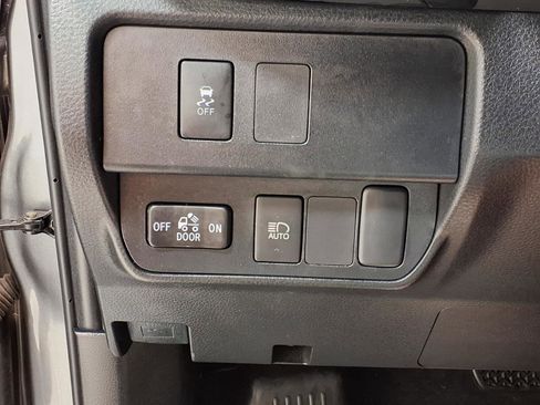 Used 2023 Toyota Tacoma SR w/ SR Convenience Package image 23