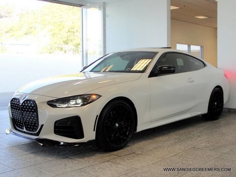 Used 2024 BMW M440i Coupe w/ Premium Package image 46