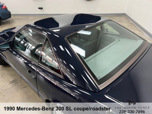 Used 1990 Mercedes-Benz 300 SL image 4